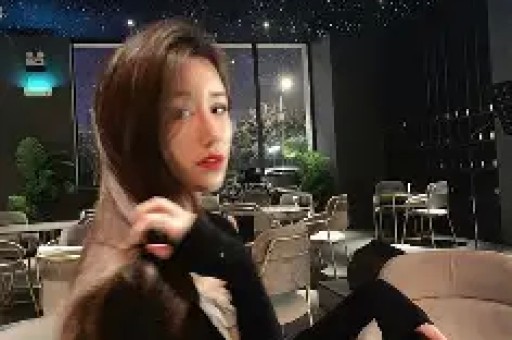 百万网红黄一鸣被永久封禁：一场遛狗风波引发的人设崩塌